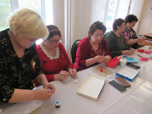 Праздничный салют.